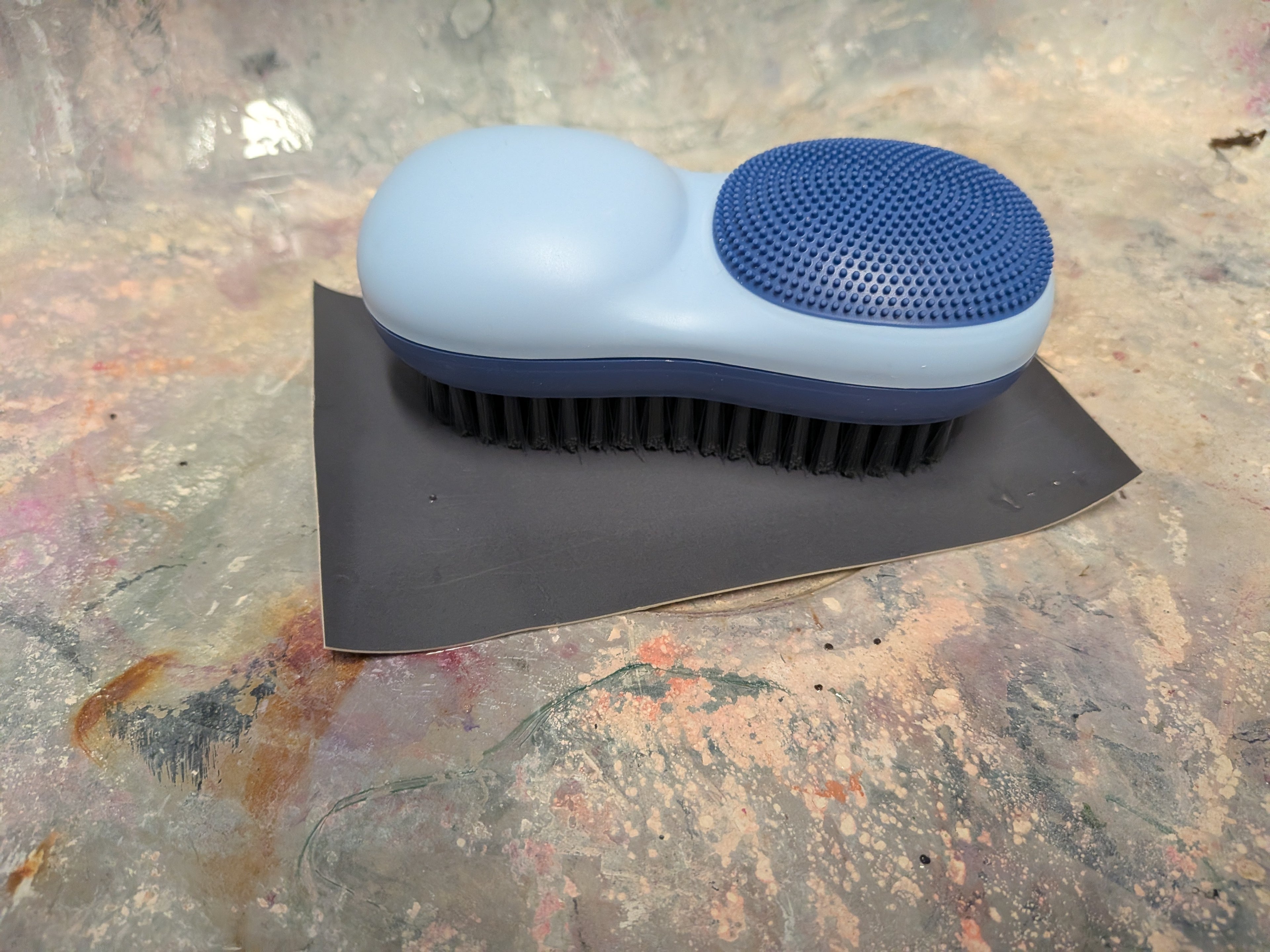 The Fresh Giraffe Tradesman's Nail Brush